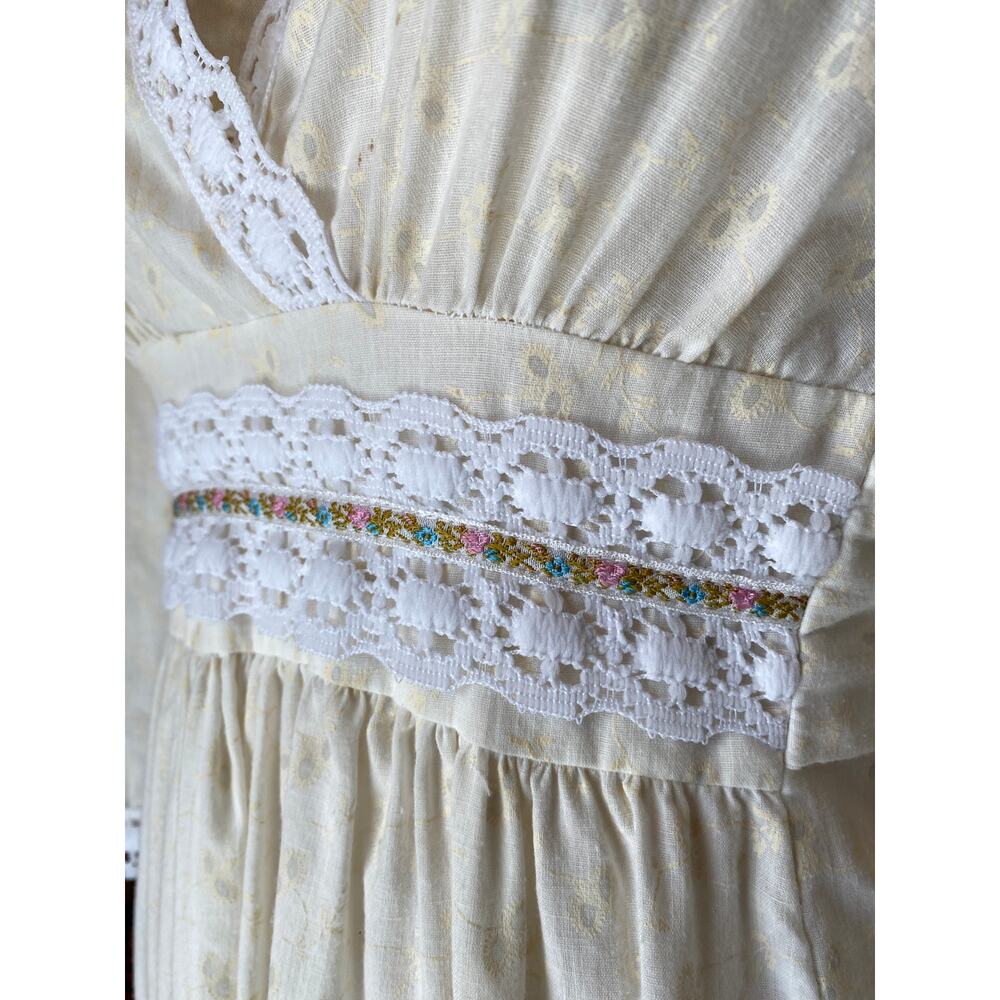 vintage 1970s prairie maxi dress cream cotton bell sleeves crochet lace boho s/m - Picture 6 of 9